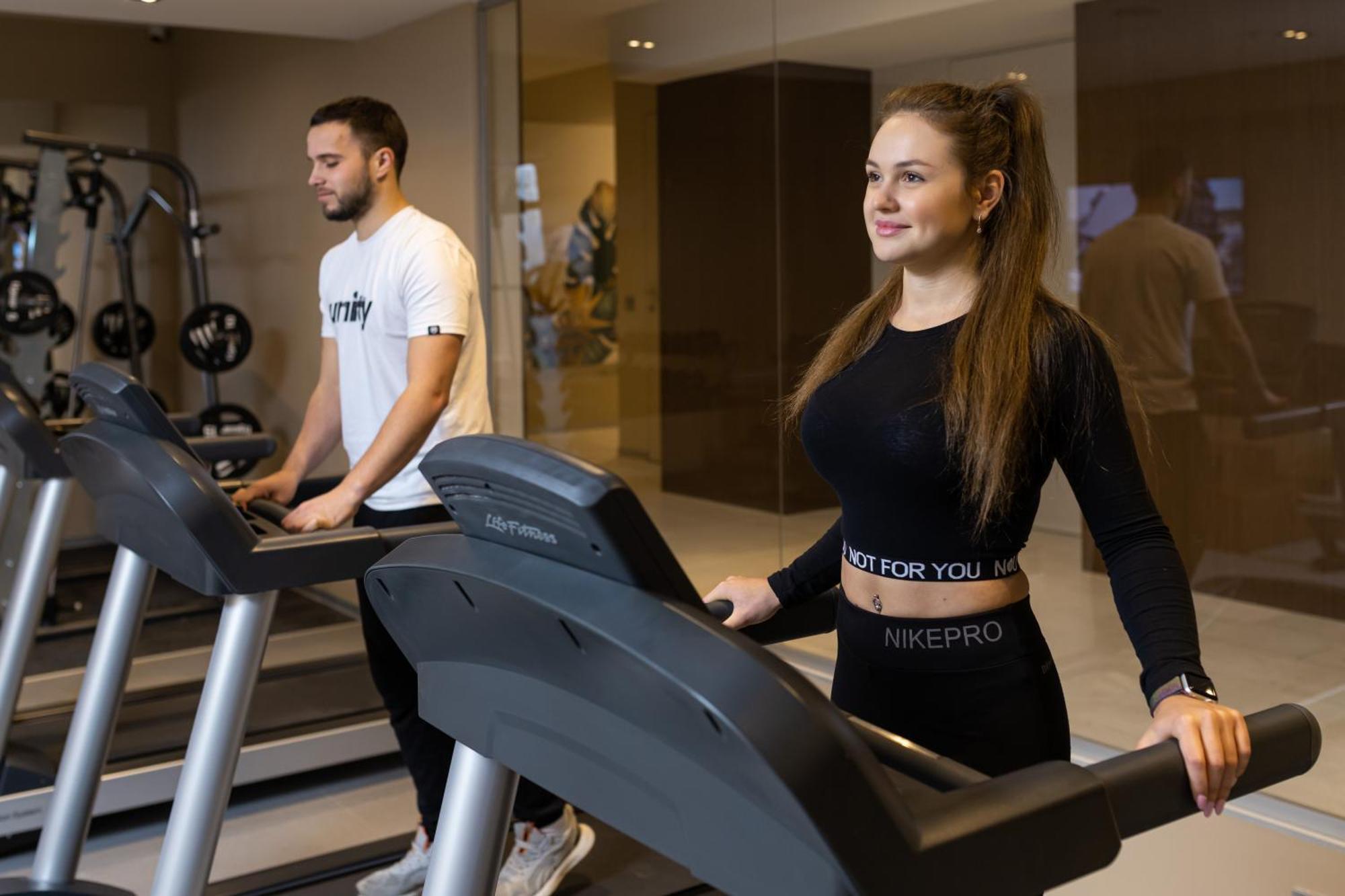 Premier Hotel Dnister Lviv Bagian luar foto
